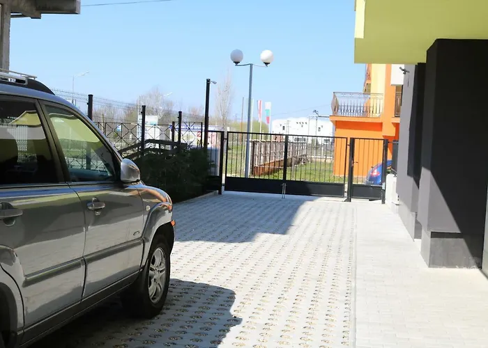 сем. павлови Διαμέρισμα Obzor